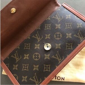 Louis Vuitton Pouchette GM